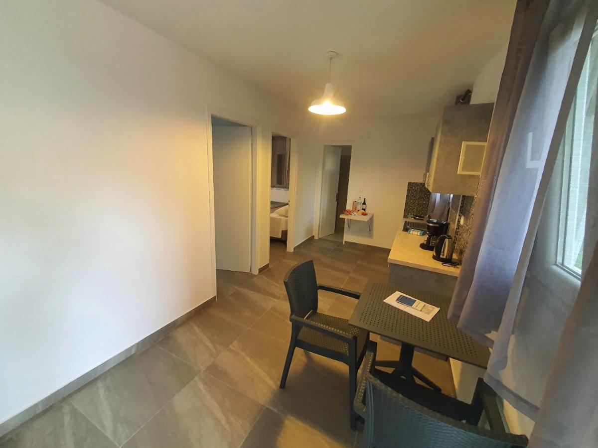 Bella De Lux Residence Kato Korakiana Eksteriør bilde